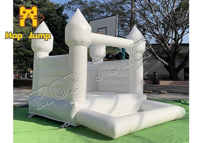White Bounce House Inflatable With Ball Pit  Commercial Use